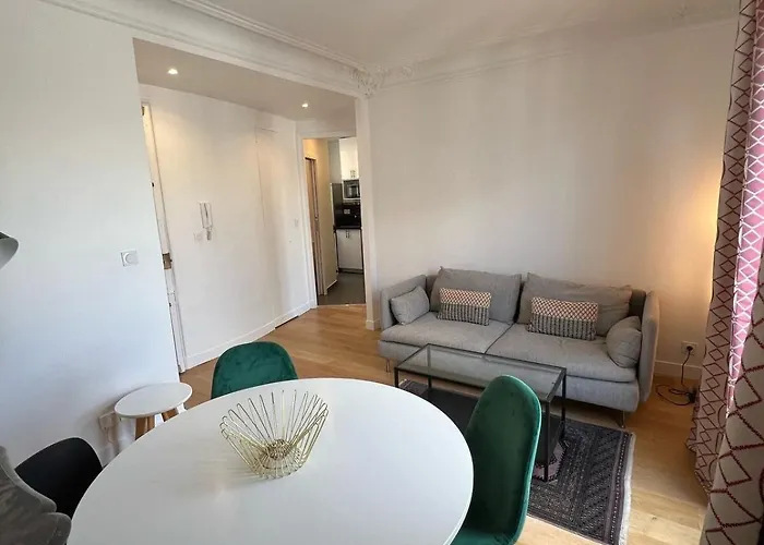 Apartment Beautiful Flat Monceau Champs Elysee *