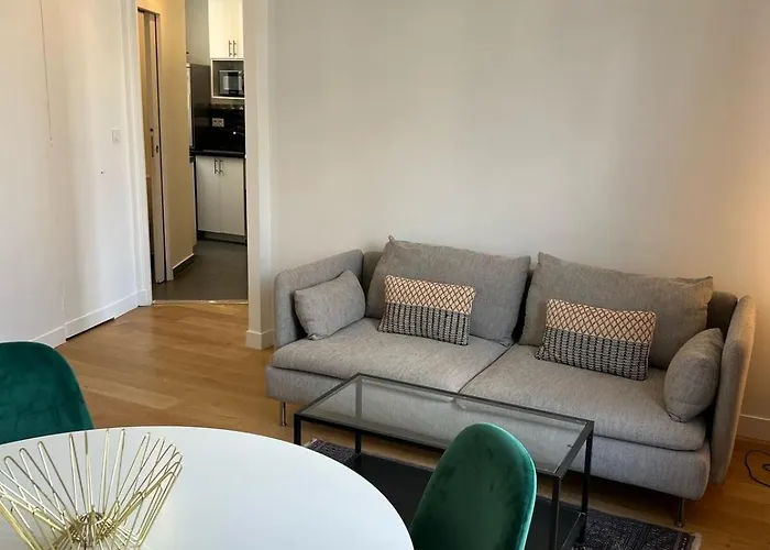 Beautiful Flat Monceau Champs Elysee Apartment Paris