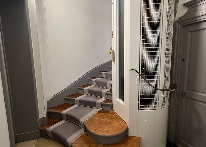 Beautiful Flat Monceau Champs Elysee *