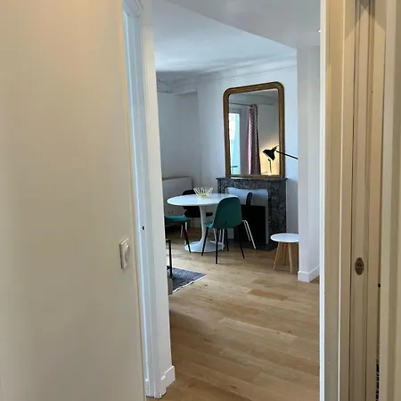 Beautiful Flat Monceau Champs élysée Appartamento
